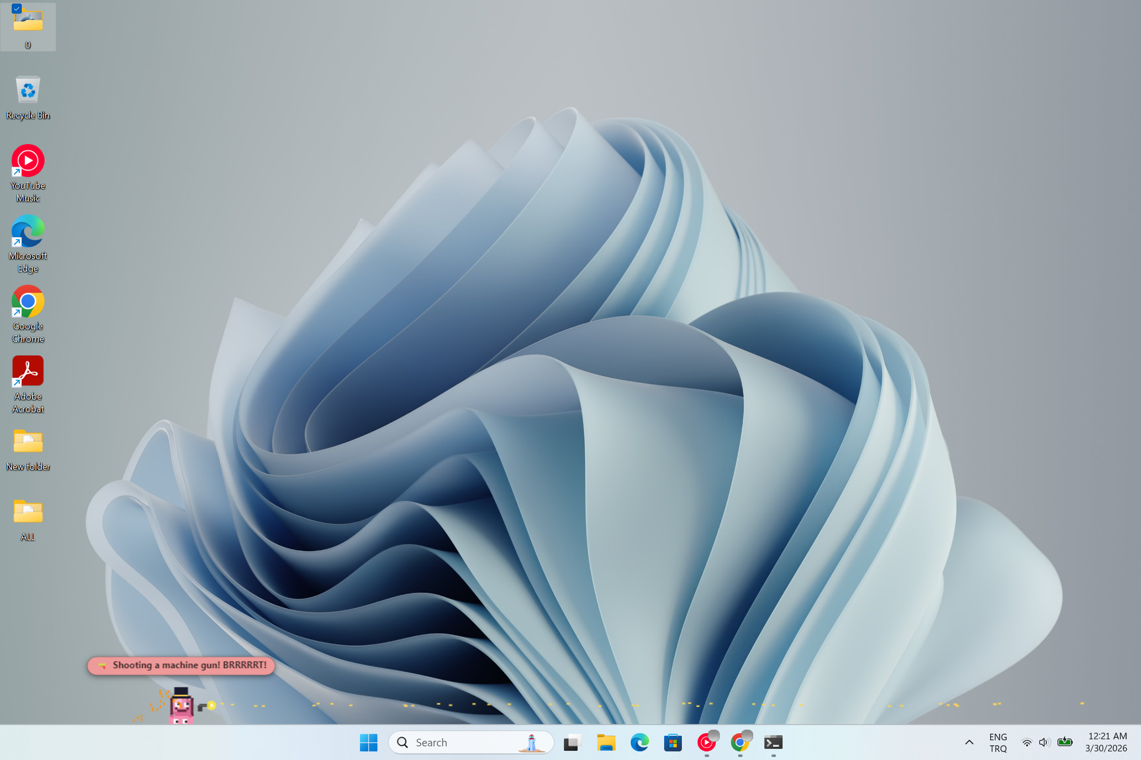 Bitsy shooting machine gun